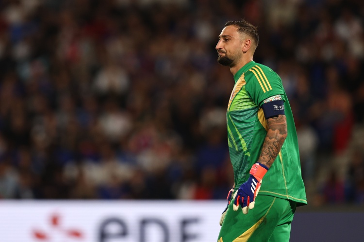 队报：多纳鲁马认为巴黎新提的工资结构不可接受，不排除另寻下家