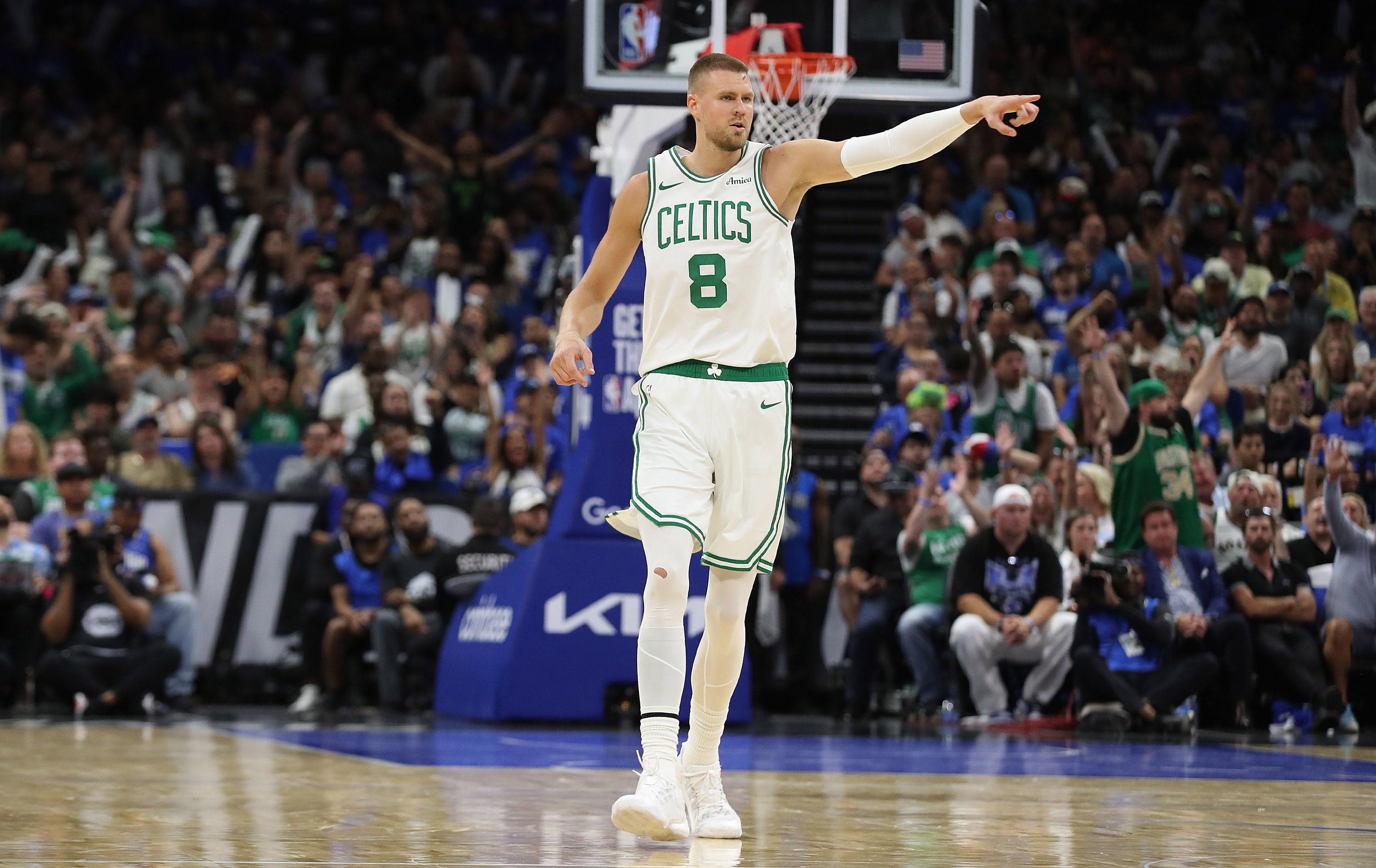 波尔津吉斯：赛季结束后就预料到会有交易 曾以为自己会去马刺