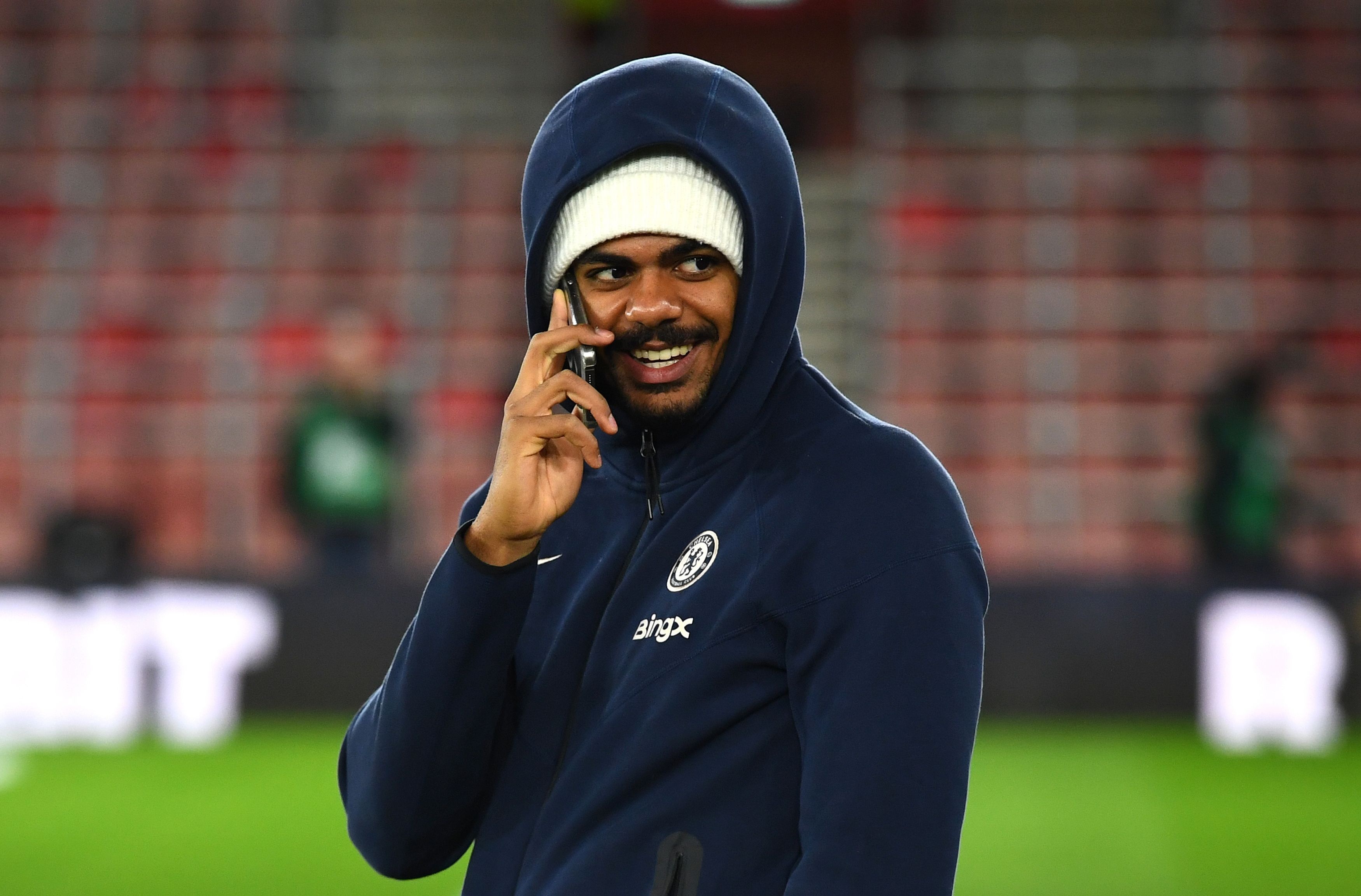 组葡萄牙套？英媒：维加被切尔西告知不在计划内，利雅得胜利有意