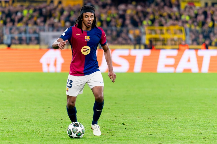 阿斯：孔德出场60%以上正式比赛，巴萨需支付塞维利亚250万欧元