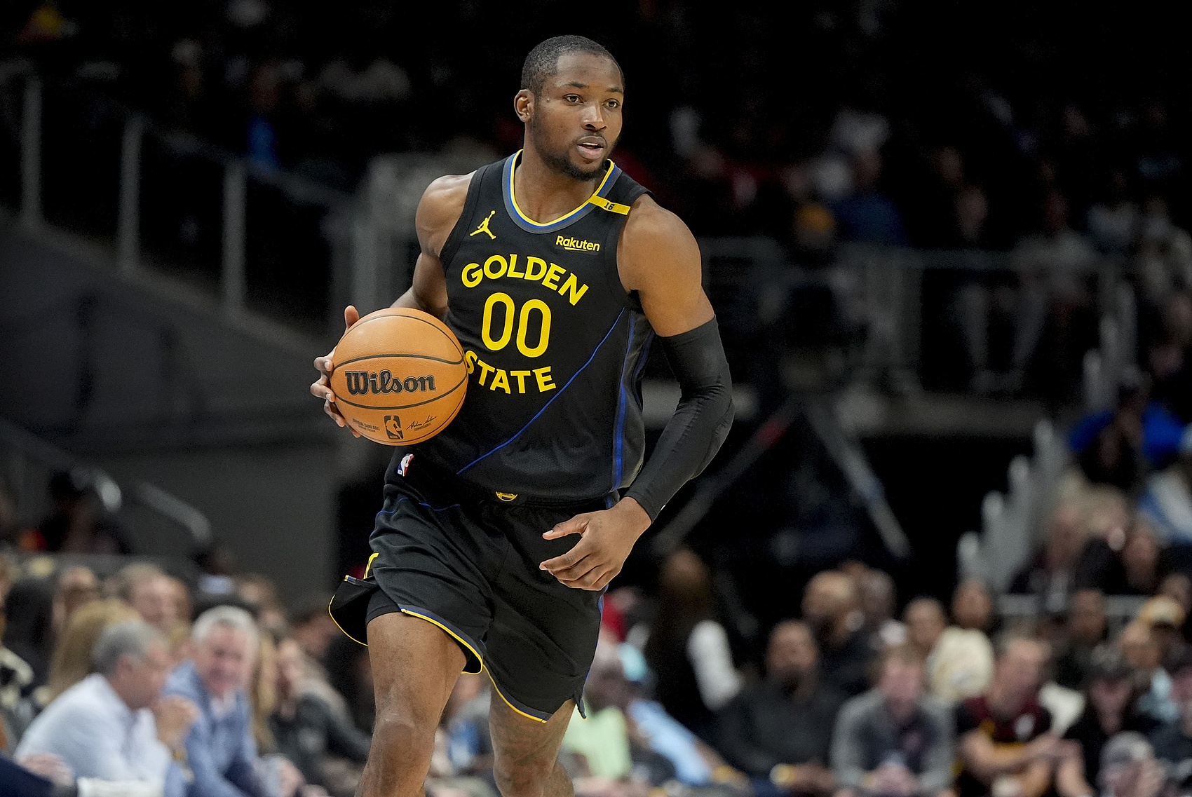 美记：关于库明加勇士对太阳立场仍不变 他们不想要长合同&理查兹