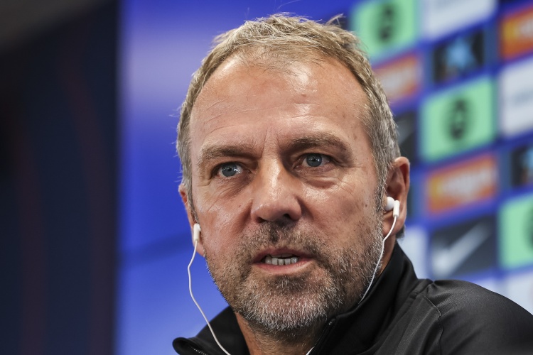 韩媒：弗里克发布会时间太短，没接受韩国记者提问就结束了