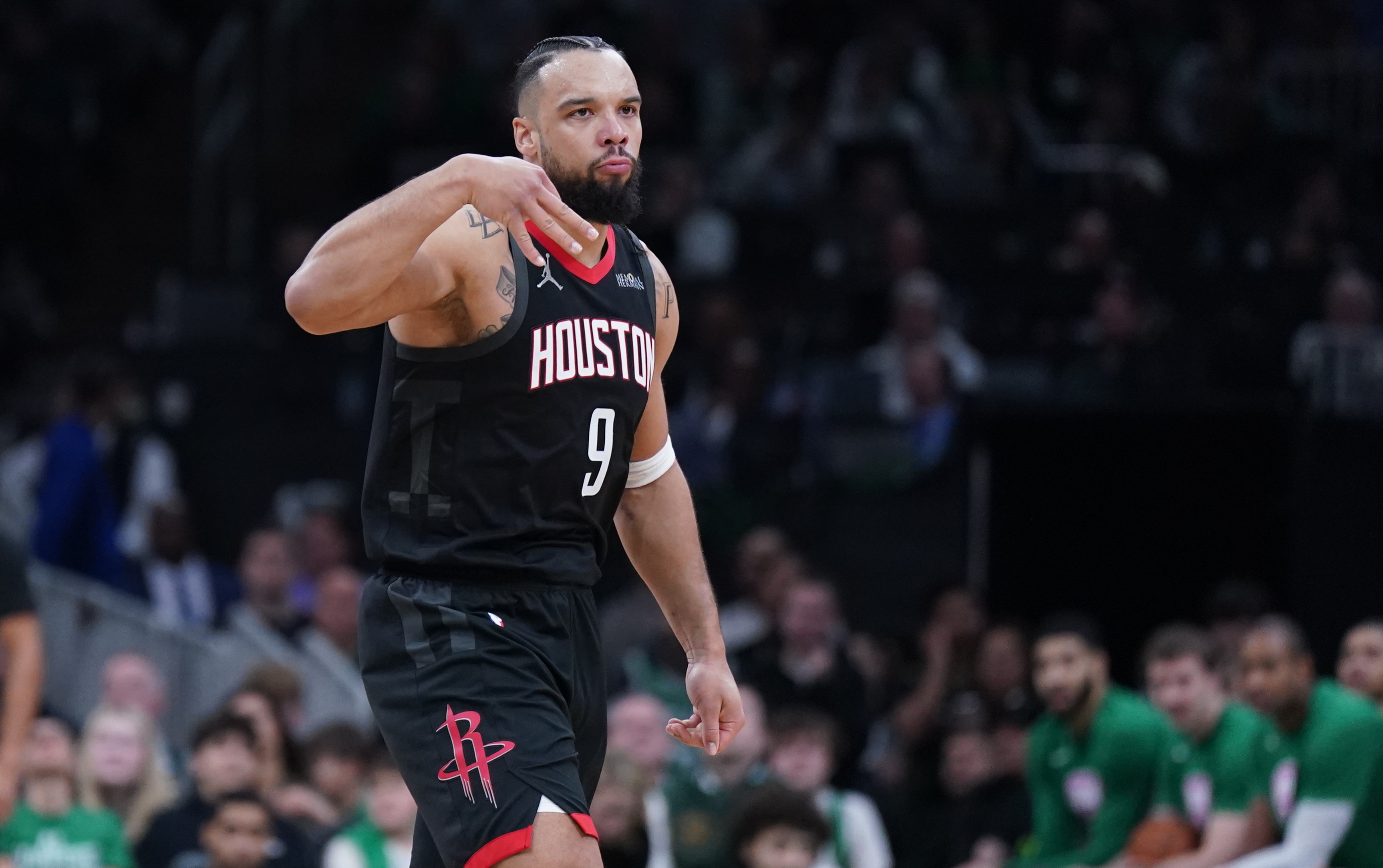 美记：勇士无意在库明加交易中得到狄龙 太阳也不会交易后者