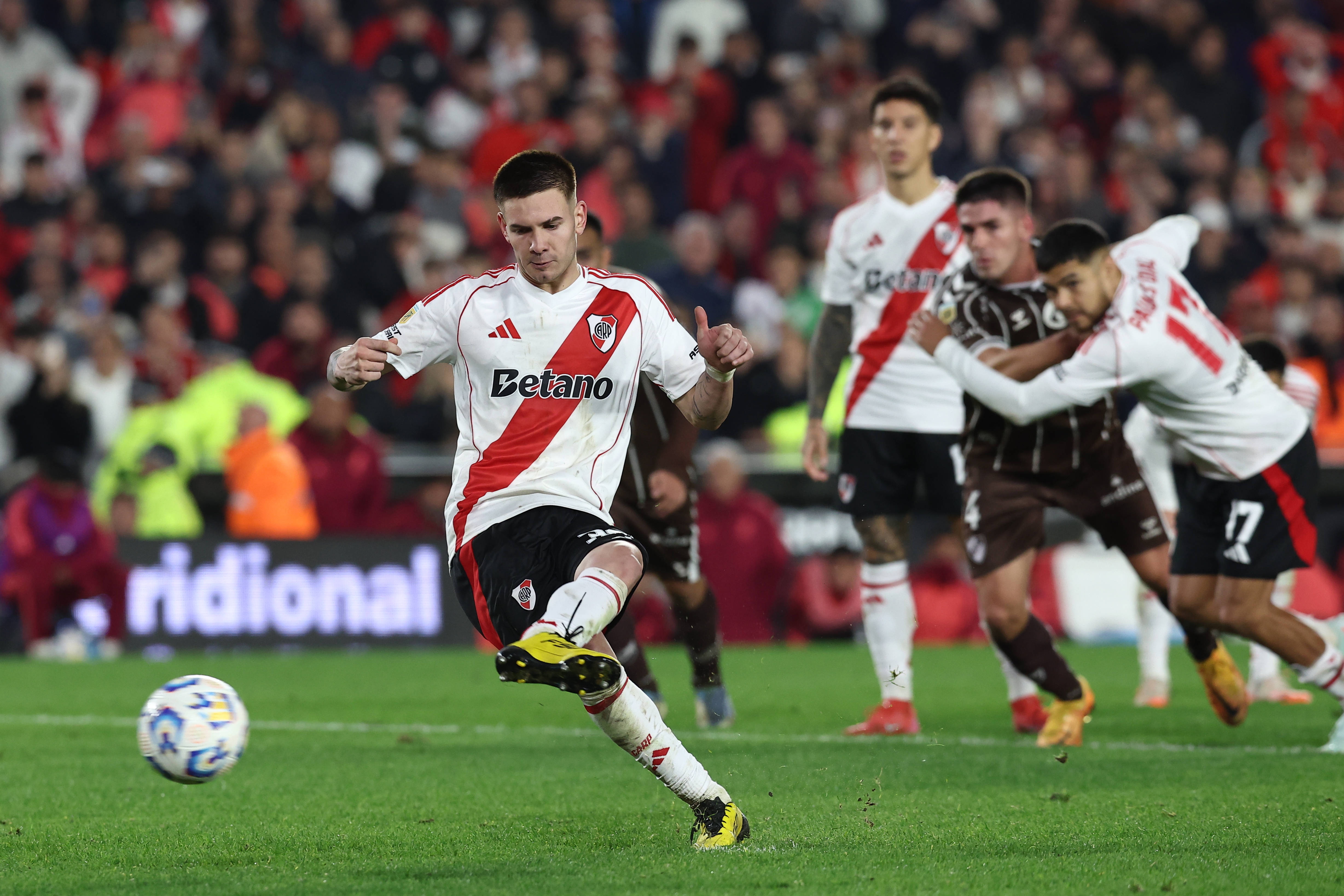 马卡：河床青训人才井喷，培养出马斯坦托诺、小蜘蛛、恩佐等球星