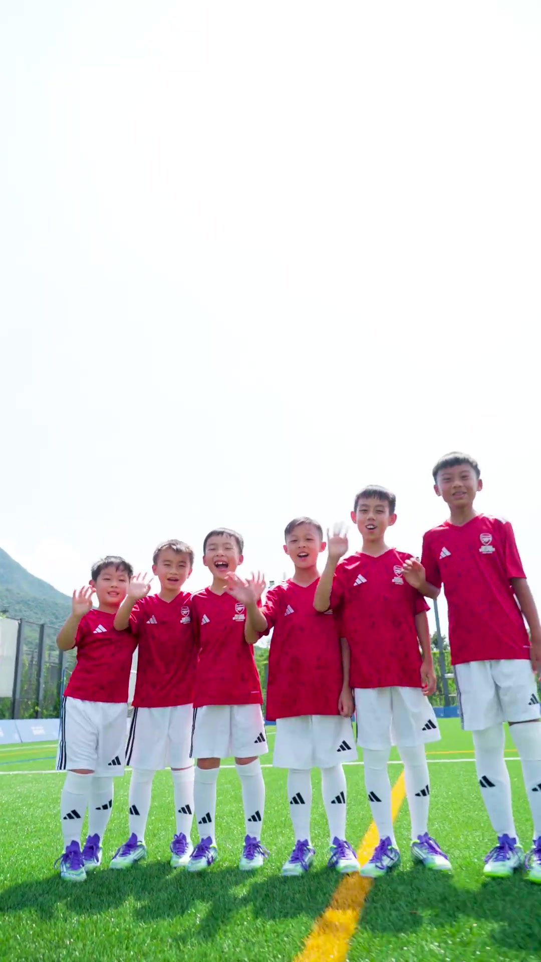 阿尔特塔对话小球迷：相信+努力，你们也可以踏上英超赛场