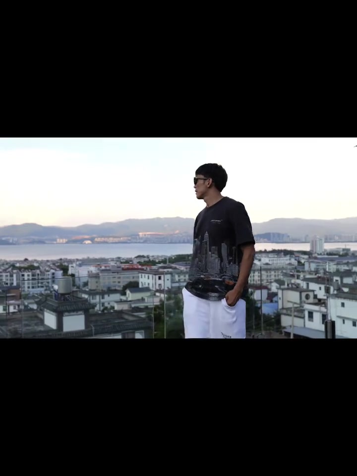 矣进宏晒日常视频：八月主题 心里有知足 眼里有热爱