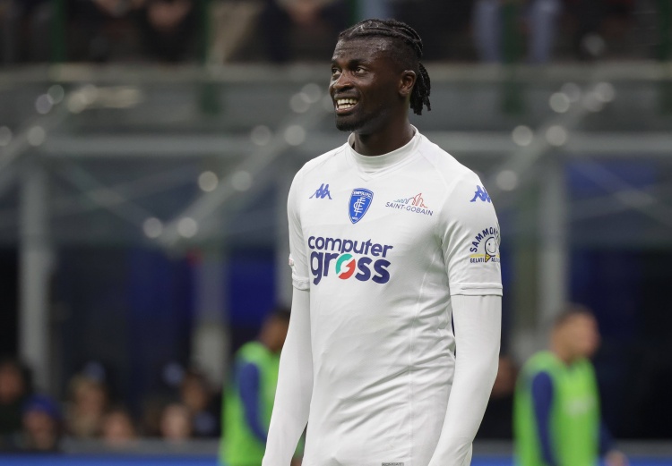 尼昂：19年时接近加盟马赛，当时中国俱乐部为我开税后年薪1000万