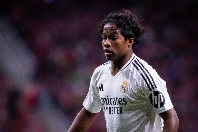 记者：恩德里克早上7点50分到训练基地报到，是最早到的皇马球员