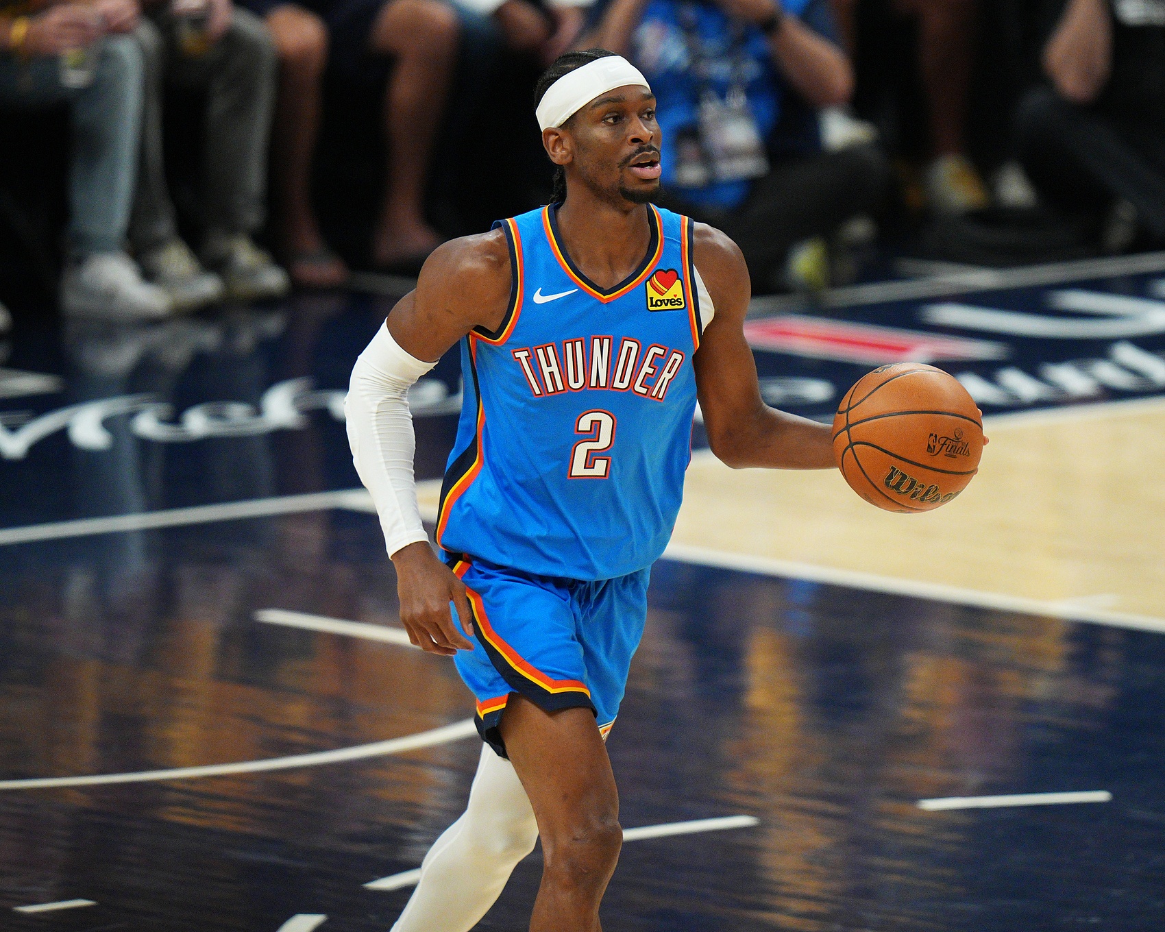 美媒评下赛季26大控卫：SGA东契奇布伦森前3 库里第5 哈登第7