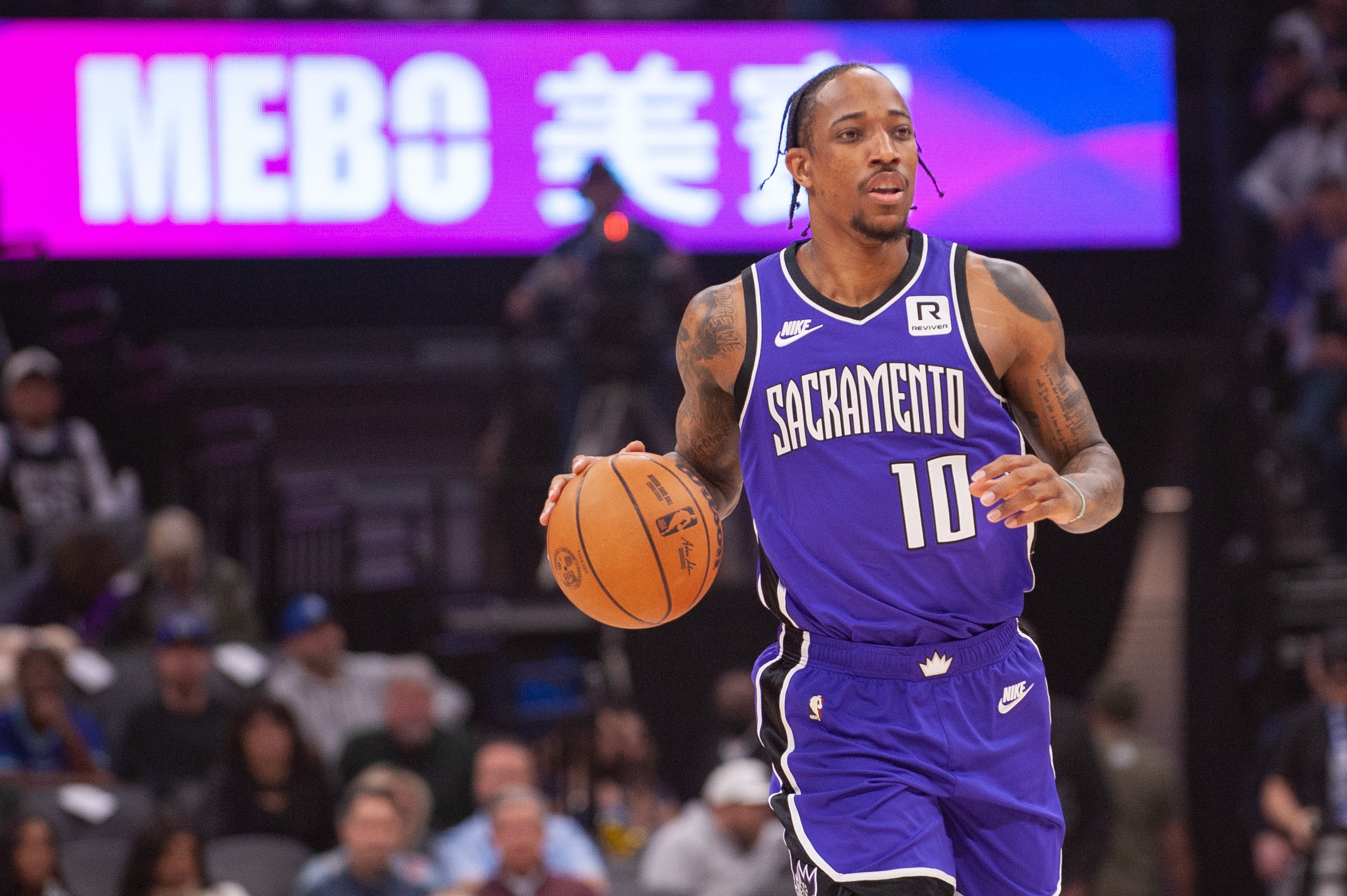 🎂真挚的祝福！祝国王球星德罗赞36岁生日快乐！🎂