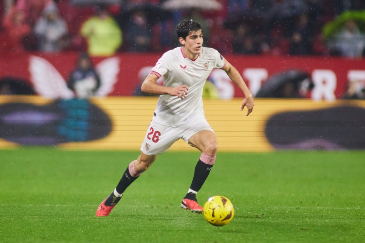 罗马诺：那不勒斯报价被拒，塞维要求2000万+二转分成出售胡安卢