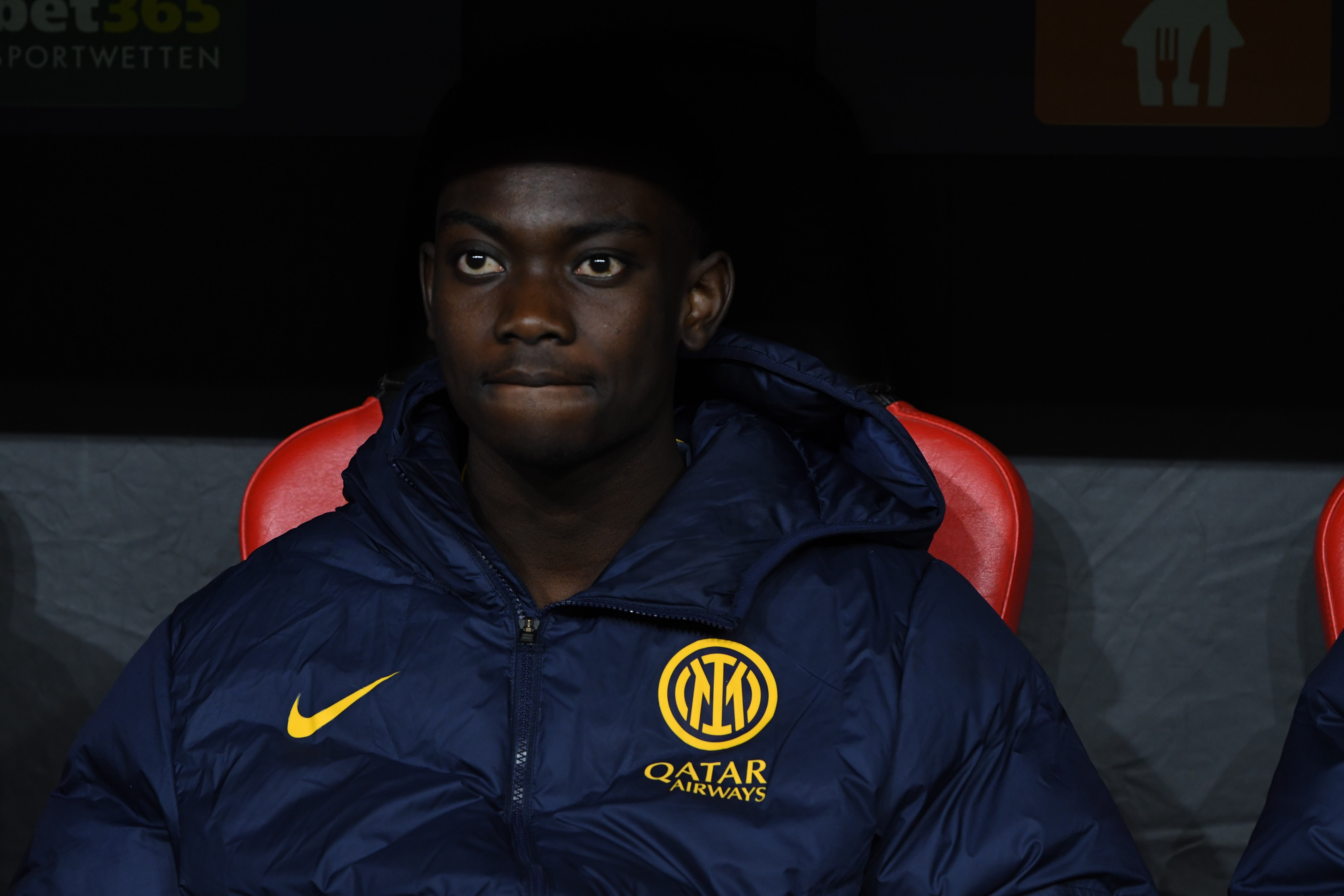 记者：20岁艾杜即将从国米U23租借加盟意丙佩尔格莱特塞