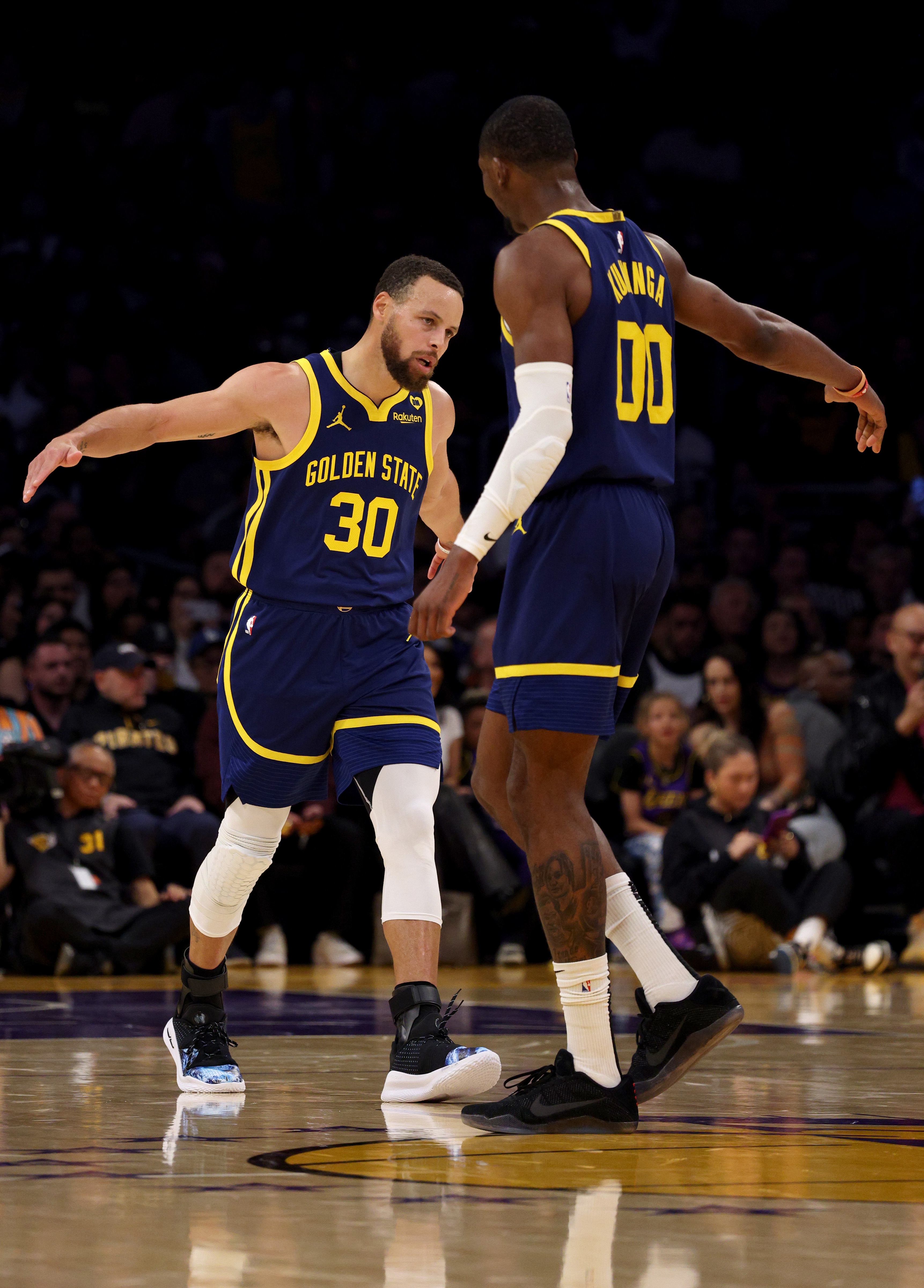 美记：库明加若不能即时调整去适应库里的打法 那他就很难融入