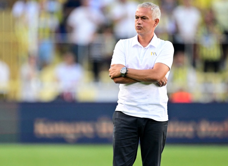 穆帅：热刺问鼎欧联杯创造了历史，曼联失冠痛苦但阿莫林得到历练