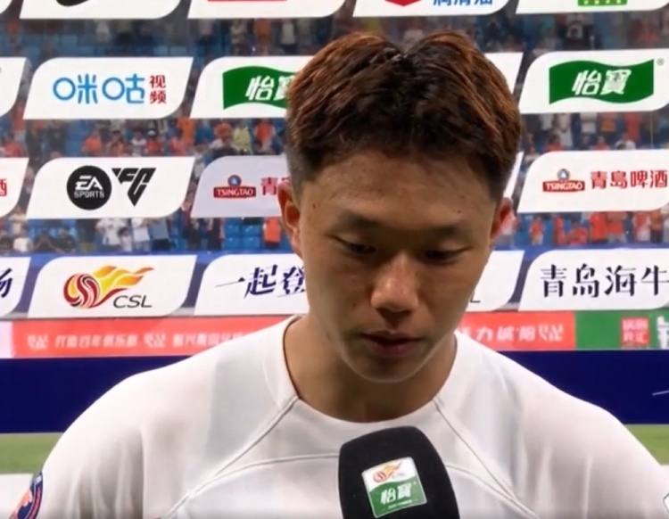 陈宇浩：我们还是踢了我们的攻势足球，过早丢球和红牌是转折