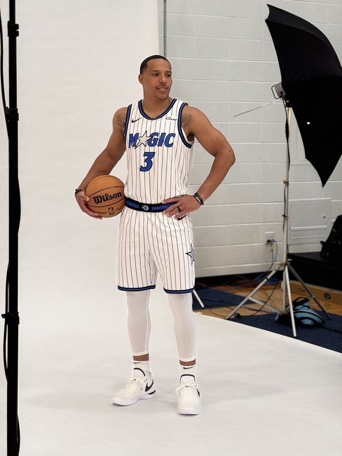 记者：魔术争冠窗口现已开启 贝恩能为王牌得分手班凯罗拉开空间