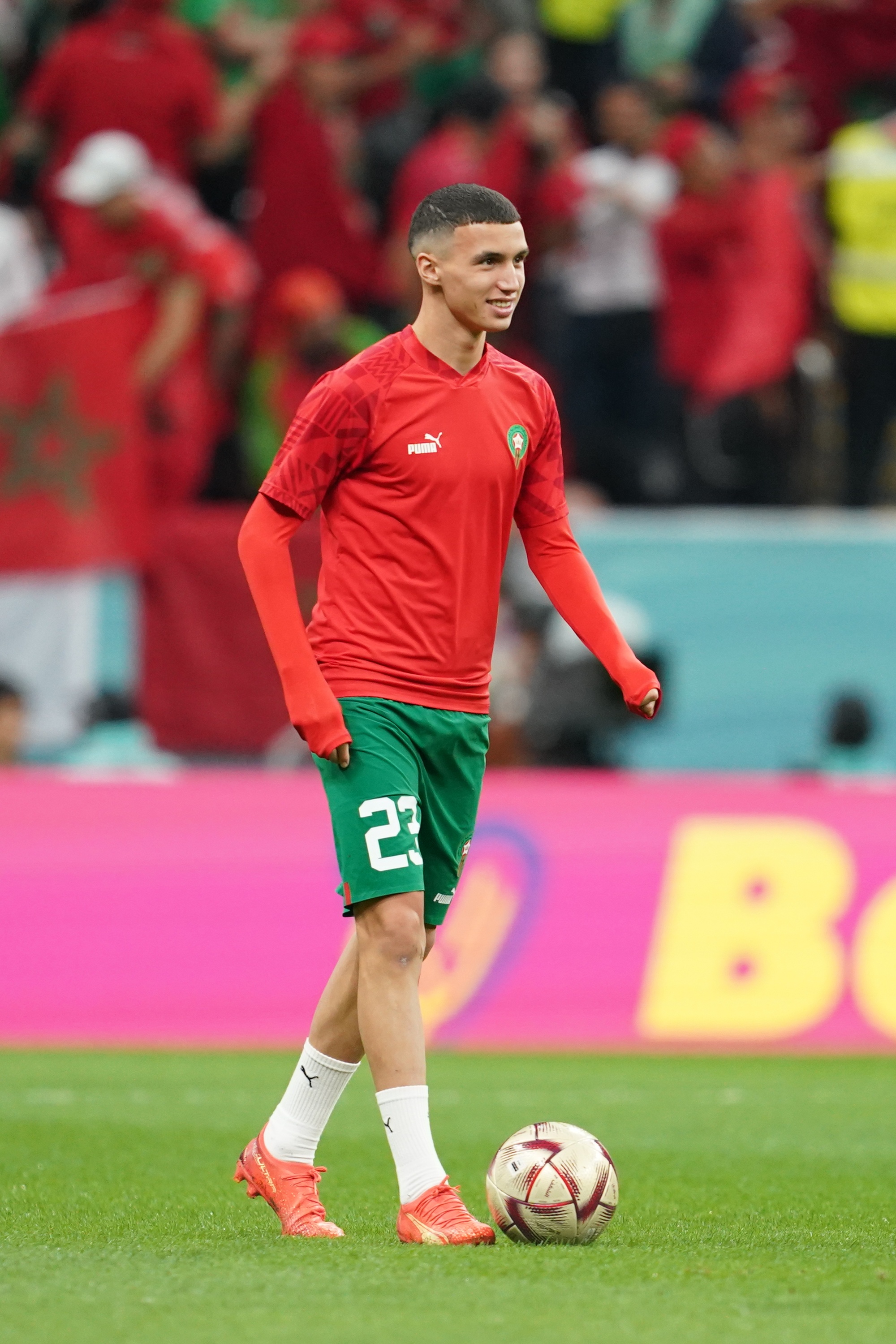 标价2500万镑！英媒：热刺水晶宫药厂利兹有意蓝狐中场埃尔哈努斯