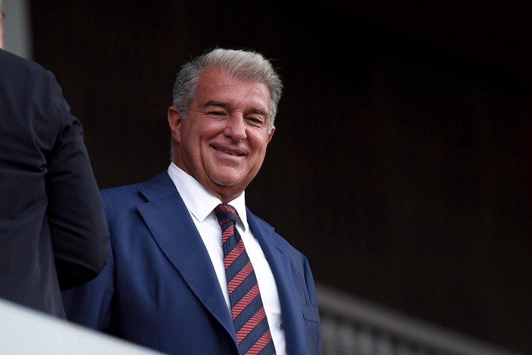 拉波尔塔：这支球队会缔造难忘时刻，本周内多项财务操作即将完成