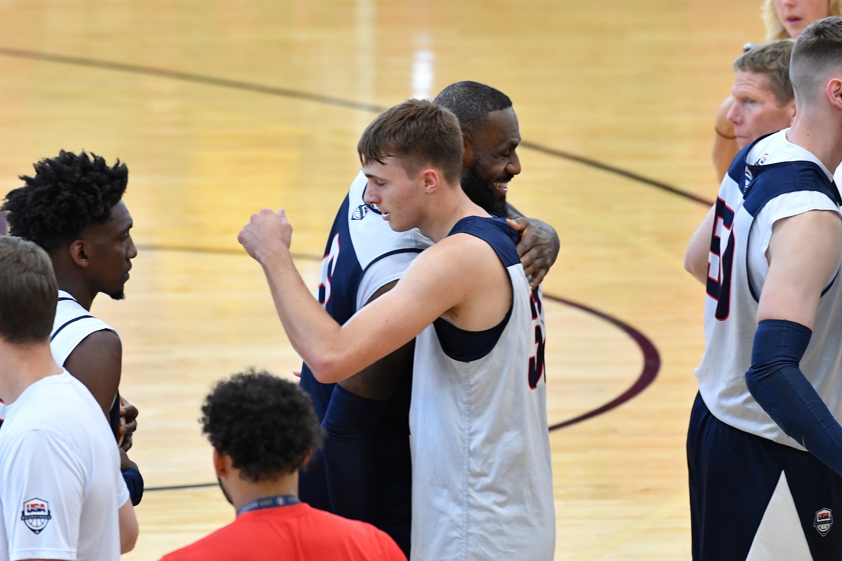 03年詹姆斯后 弗拉格将成为首位新秀赛季即参加圣诞大战的状元秀