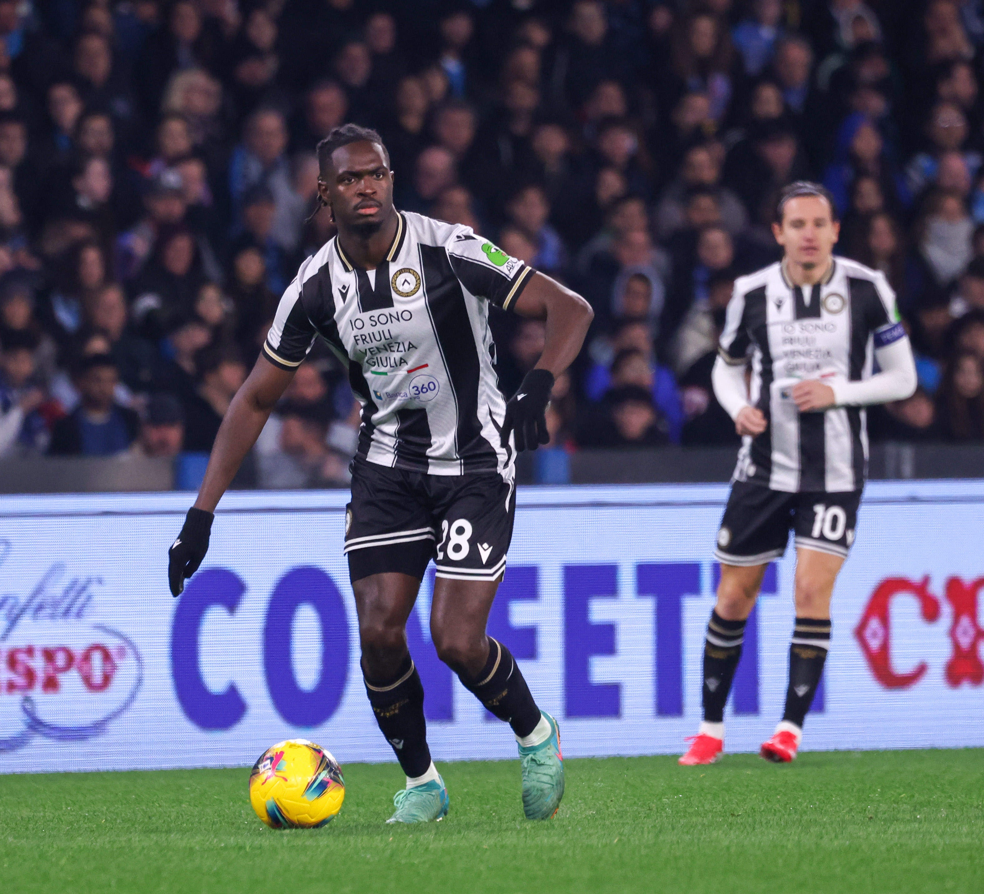 意媒：里尔希望签回帕瓦尔，国米考虑引进索勒替代&估价2000万欧