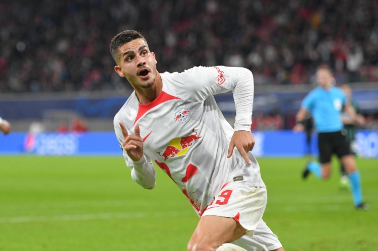 Here we go！罗马诺：埃尔切引进安德烈-席尔瓦达成原则性协议