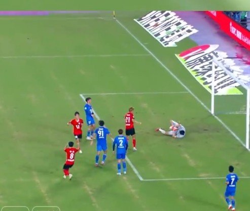 南通5-0大胜连云港，积24分率先进入苏超淘汰赛