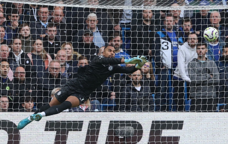 桑切斯：在中场很难传球找到凯塞多和恩佐 若运气好本能进一两球