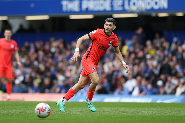 队报：斯特拉斯堡仍有意布莱顿21岁中场恩西索