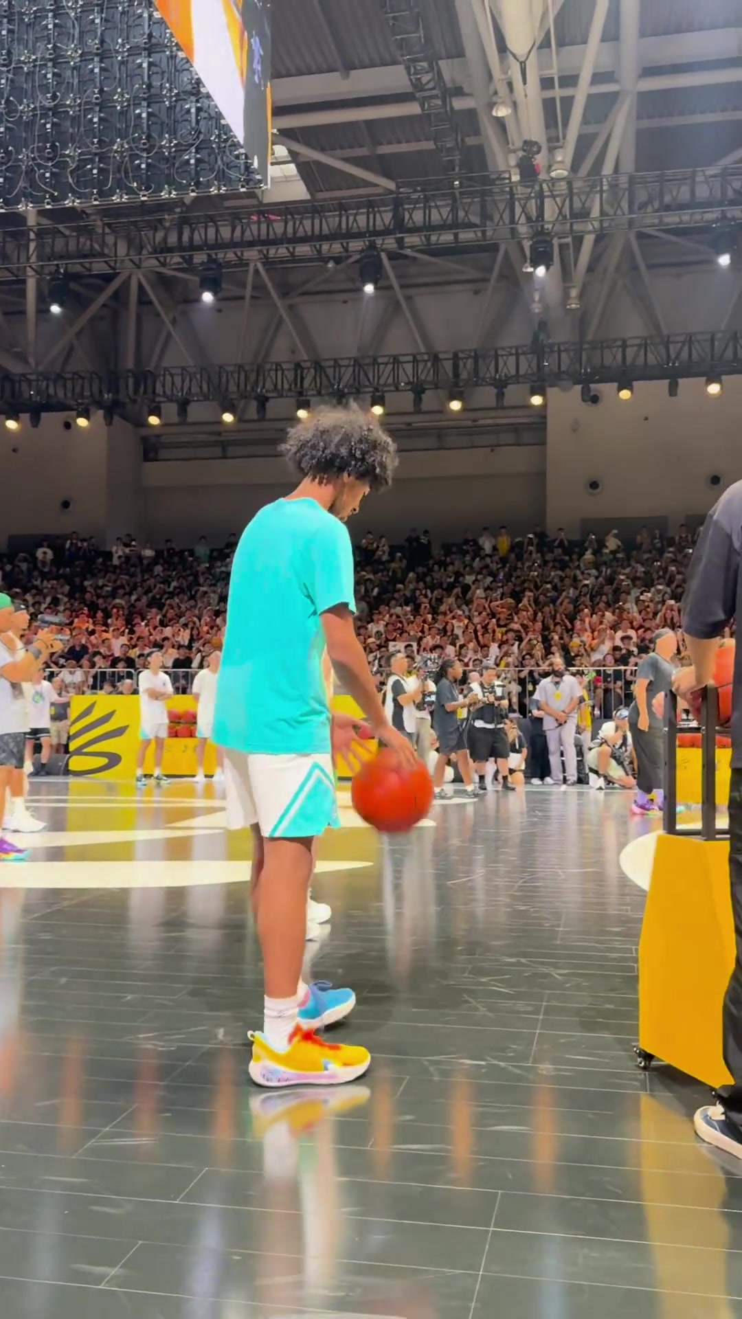 库里中国行与其同场竞技！朱正社媒发文：梦想成真 大师同场