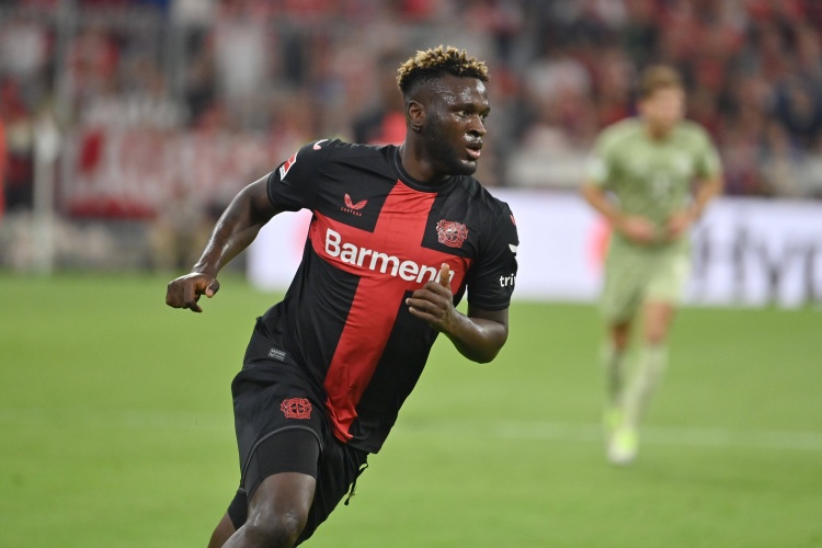 记者：博尼法斯将以500万欧租借米兰，附带2400万欧买断选择权