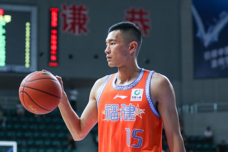 陈林坚已在福建一线队征战13个赛季 常规赛场均14.2分3.5板1.5助
