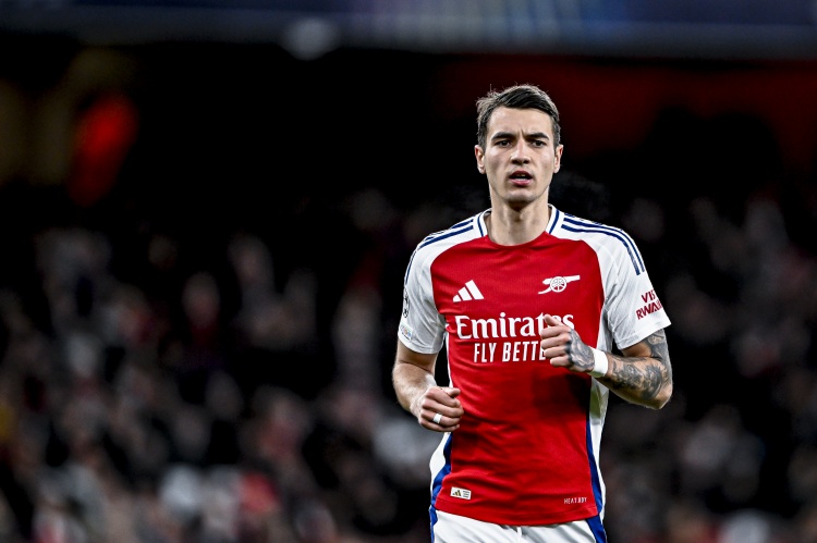 记者：波尔图对先租后买签下基维奥尔持乐观态度