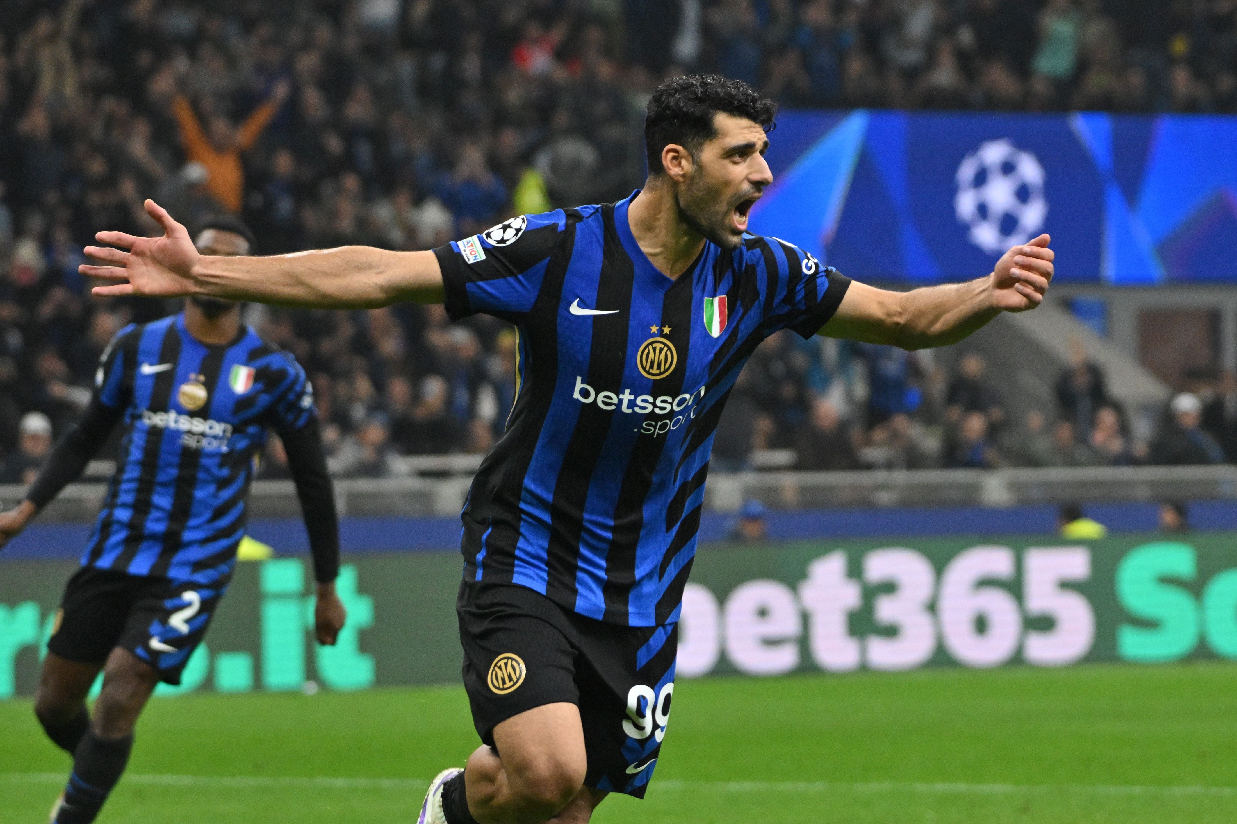 记者：埃因霍温和帕纳辛纳科斯对塔雷米感兴趣，前者目前领跑