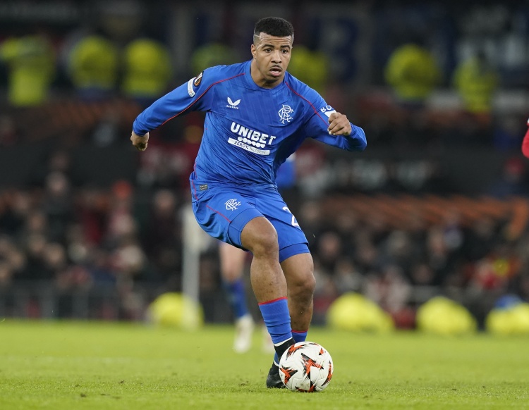 记者：转会费1200万欧，里尔签流浪者前锋伊加马内达原则性协议