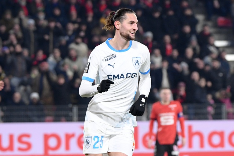 都体：阿莱格里强烈要求签下拉比奥特，本纳塞尔可能被纳入交易