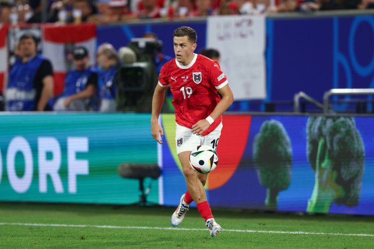 德天空：水晶宫与比利亚雷亚尔争夺鲍姆加特纳，尚未提交正式报价