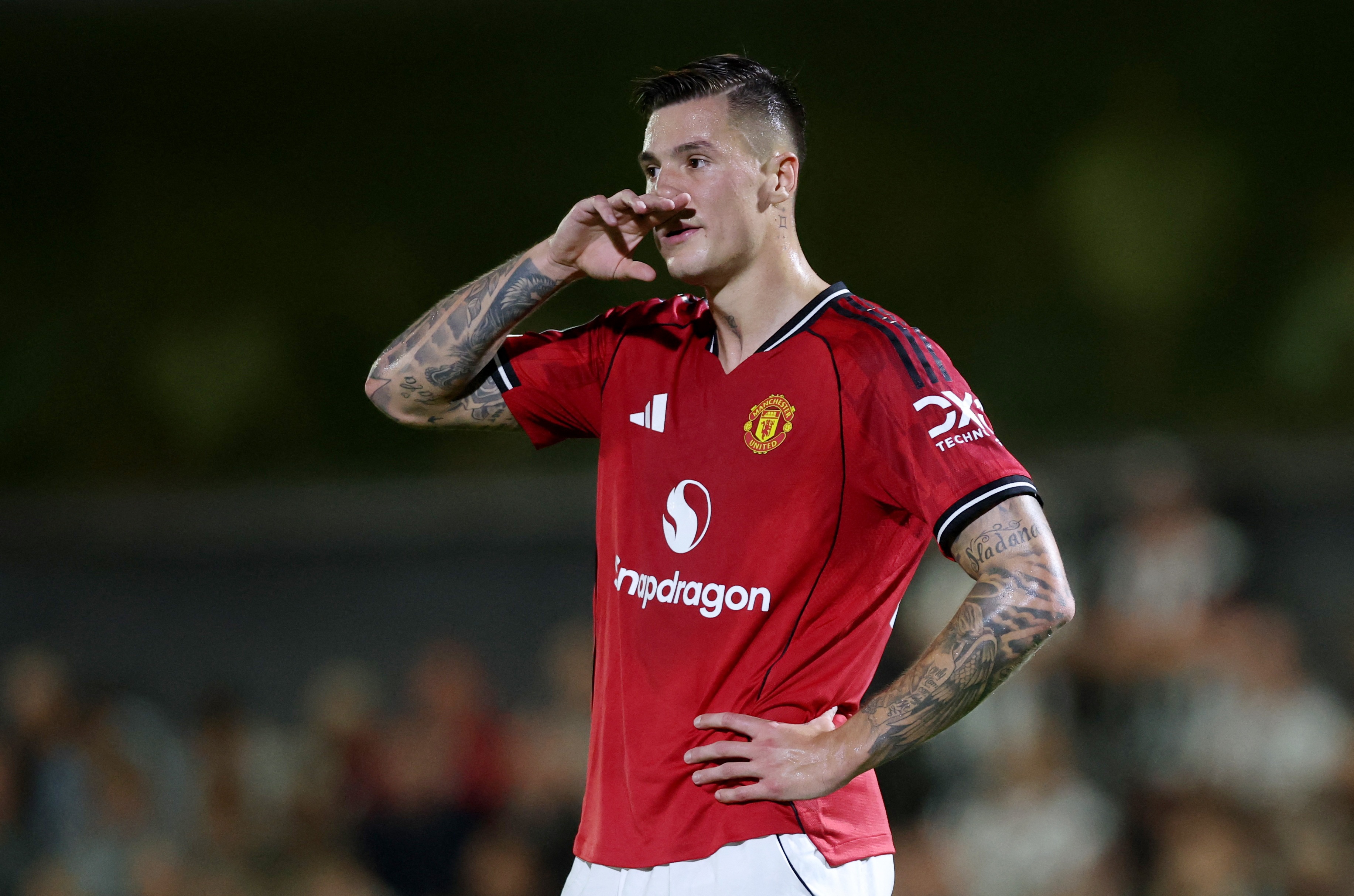 曼晚预测曼联vs伯恩利首发：舍什科、巴因德尔出战 凯尔-沃克先发