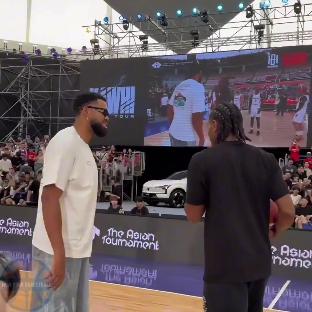 他乡遇故知！唐斯到访小卡中国行活动 两人比试三分交谈甚欢