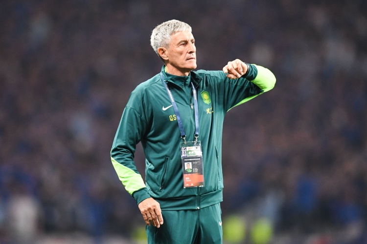 北青体育：塞蒂恩何必死抱三中卫不撒手呢？能不能更尊重对手？