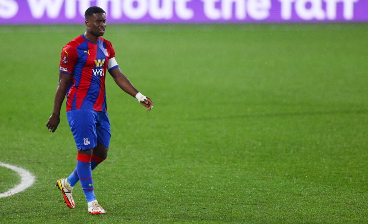 记者：拜仁有意免签格伊，后者能在1月和海外球队预签合同