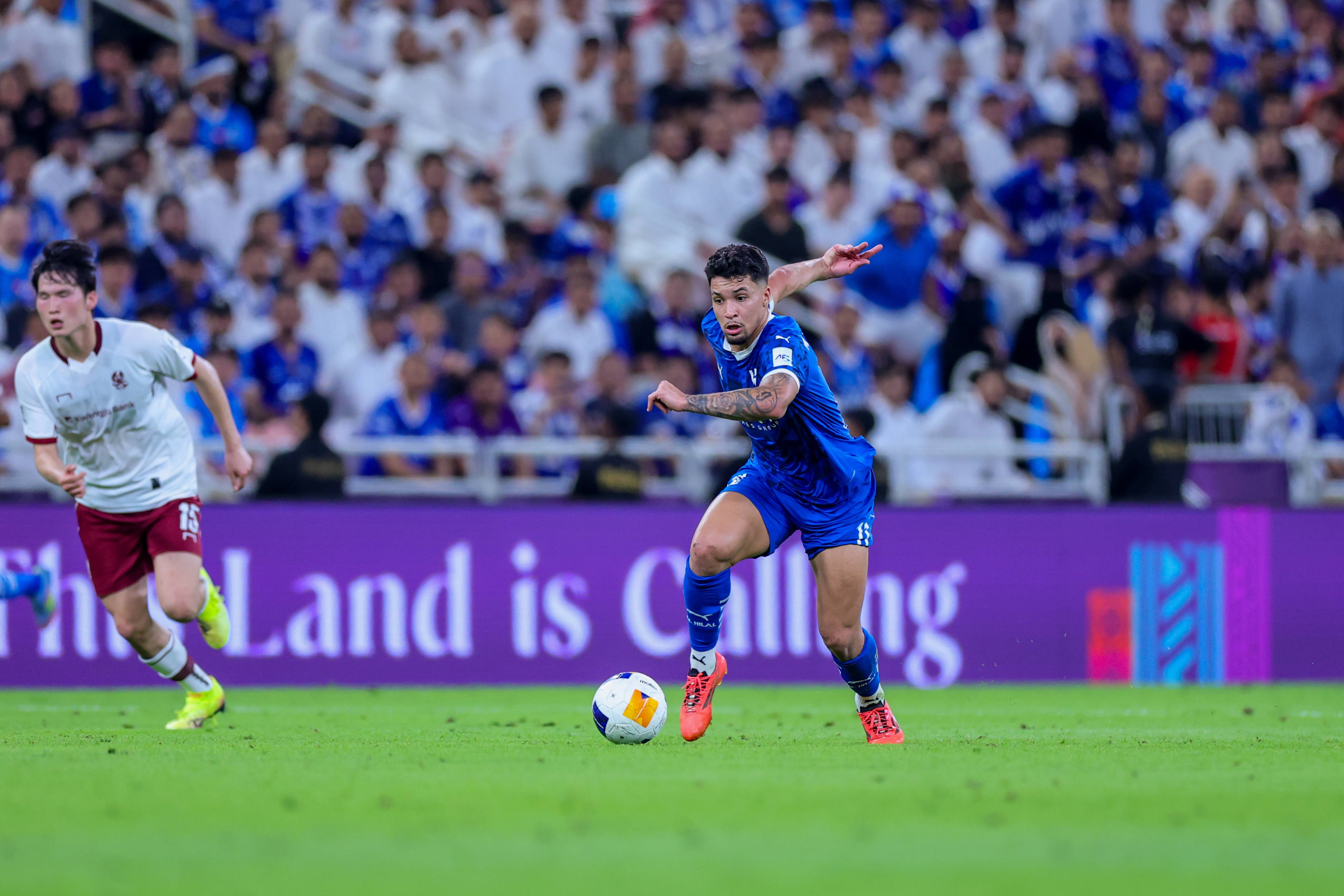 ESPN：圣保罗全力追求新月前锋莱昂纳多，但最终无法匹配新月要价