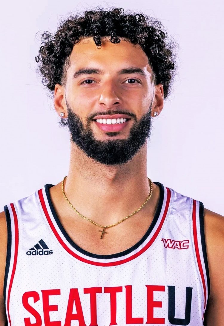 美记：太阳队已与后卫亚历克斯-舒马赫签下一份Exhibit-10 合同