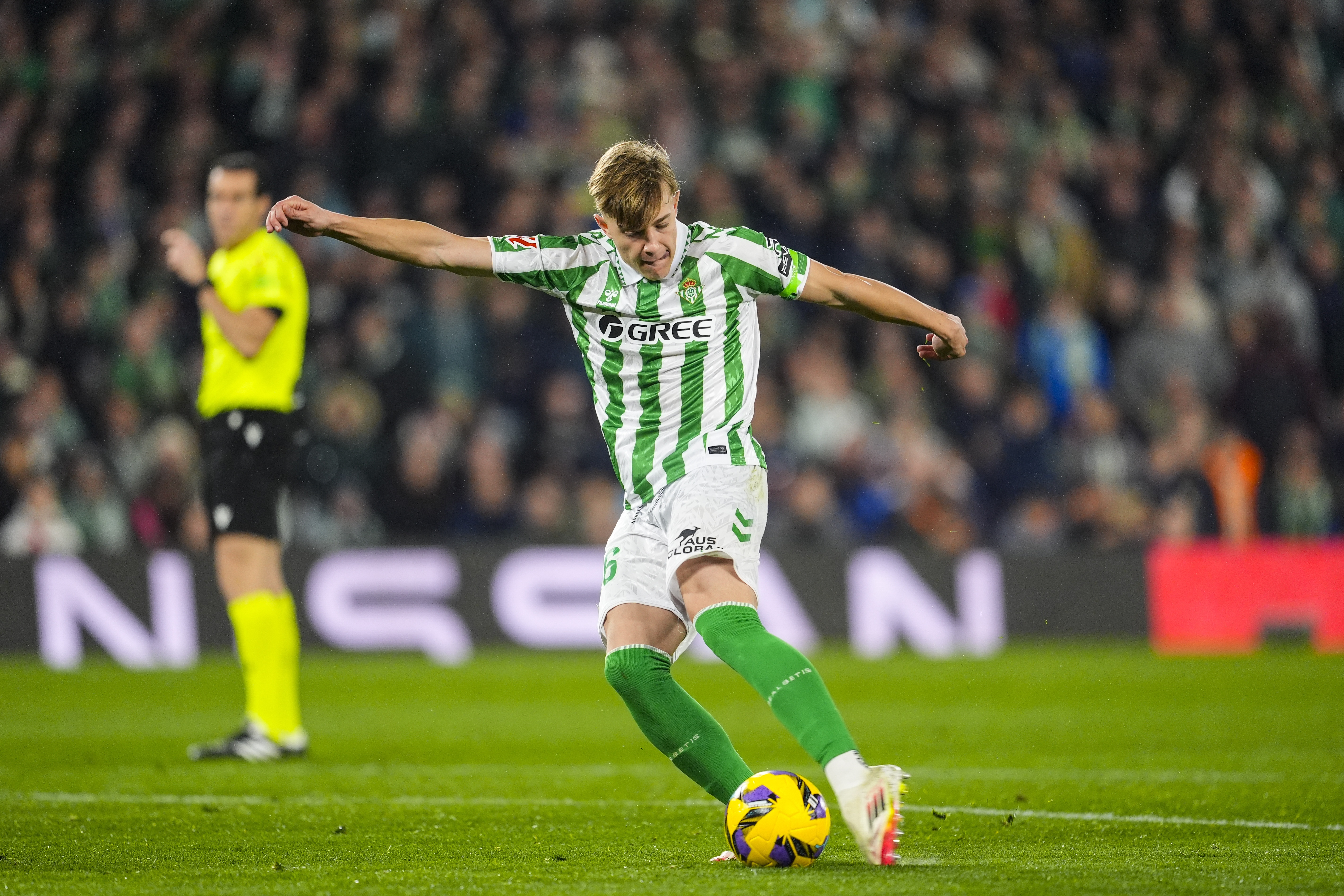 热苏斯-罗德里格斯：未来愿重返贝蒂斯 安东尼的贡献有目共睹