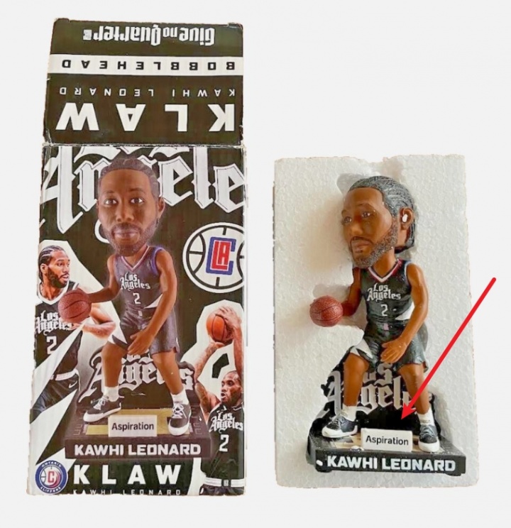 小卡案证据出现！但对快船不利！涉事公司曾推出小卡的大头娃娃