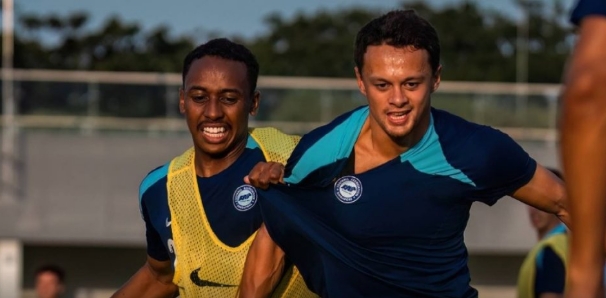 一人身价抵全队！官方：新加坡征召华裔后卫黄添喜，身价300万欧