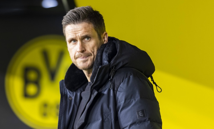 凯尔：多特今夏花费约1亿欧引援和去年相似 必须确保获得欧冠资格