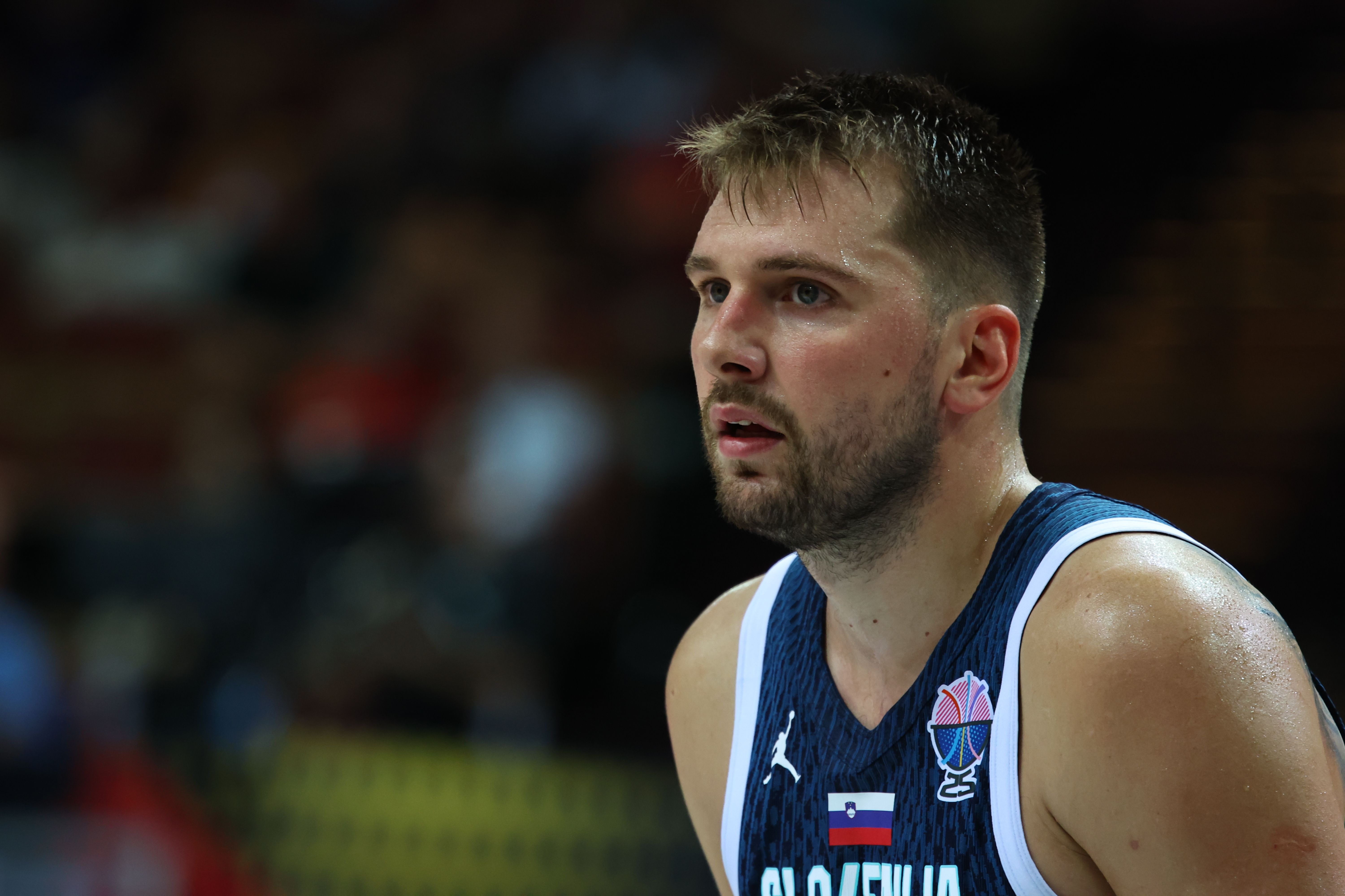 东契奇：与意大利的比赛很艰苦 身体对抗非常激烈 非常消耗体力