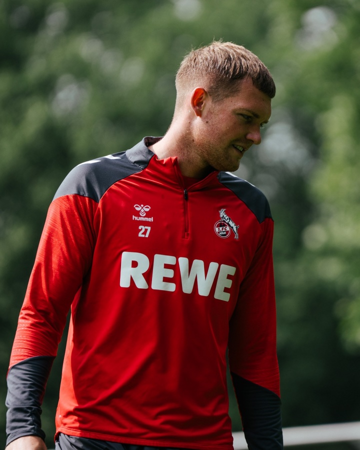 3度重伤！26岁科隆中卫1年半内三度十字韧带撕裂，随即获得续约