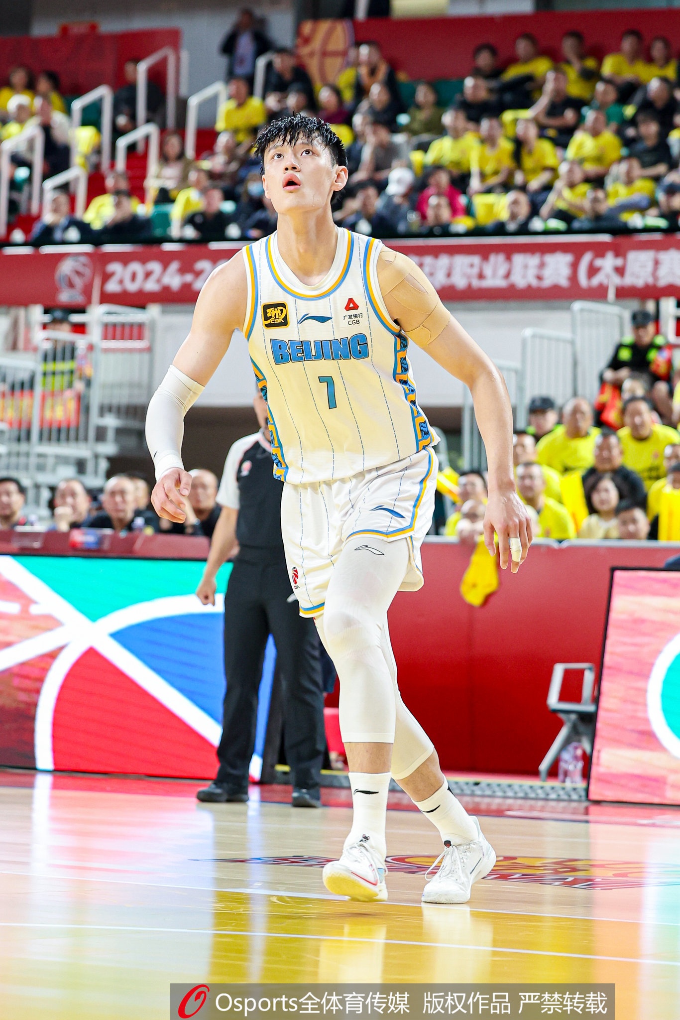 加油！队记：我认为曾凡博是篮网最后一个双向合同名额的头号人选