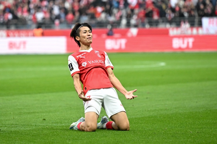 结束罢赛，兰斯官方：日本国脚中村敬斗承诺留队，将恢复训练